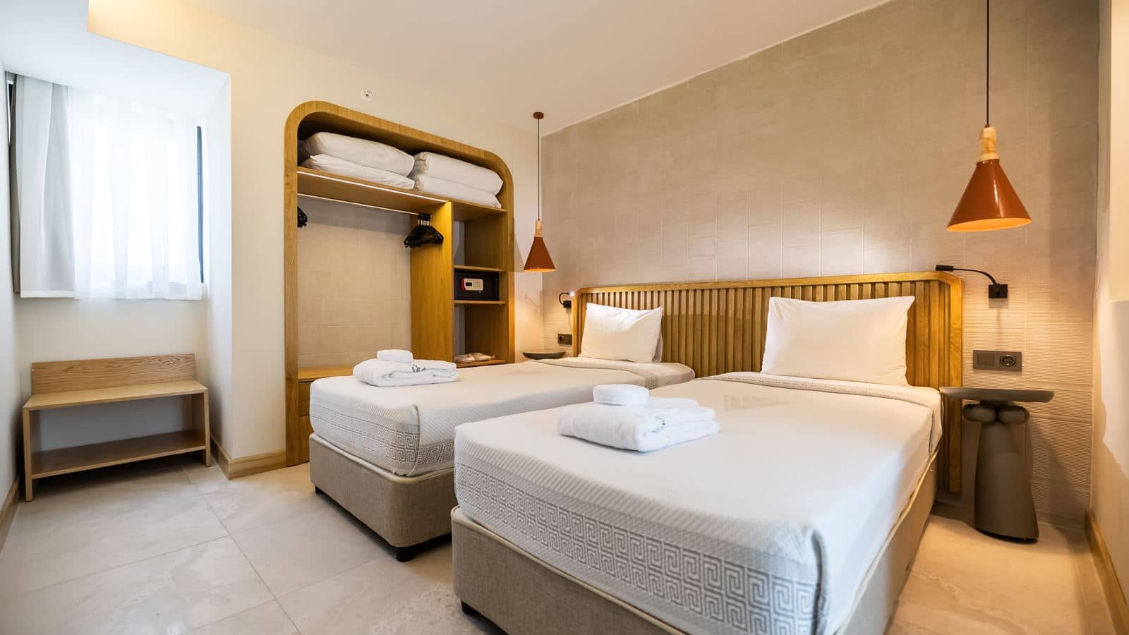 rooms-family-room-3-rooms