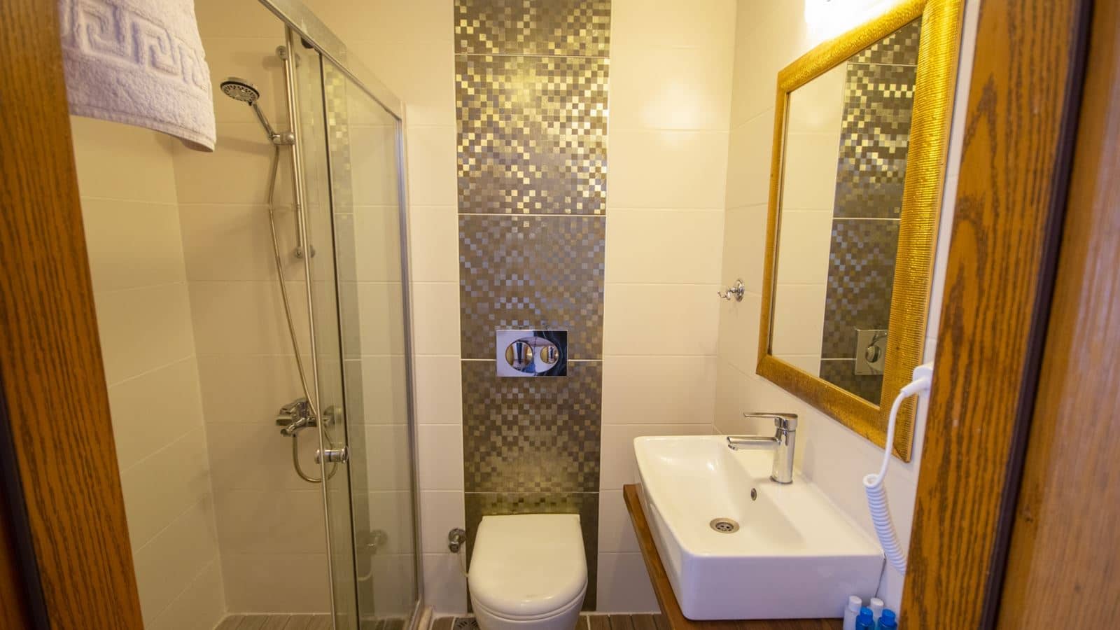 rooms-standard-room