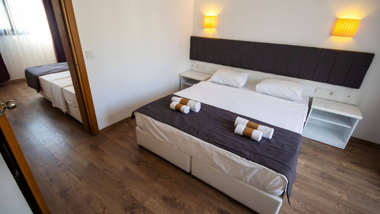 rooms-family-room