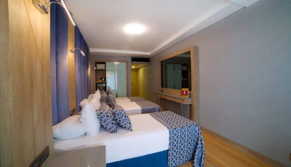 rooms-standard-room