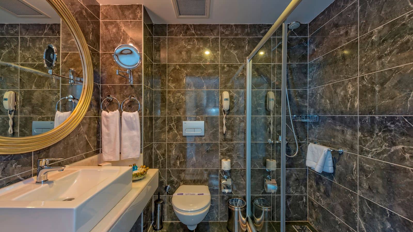 rooms-standard-room-land-view