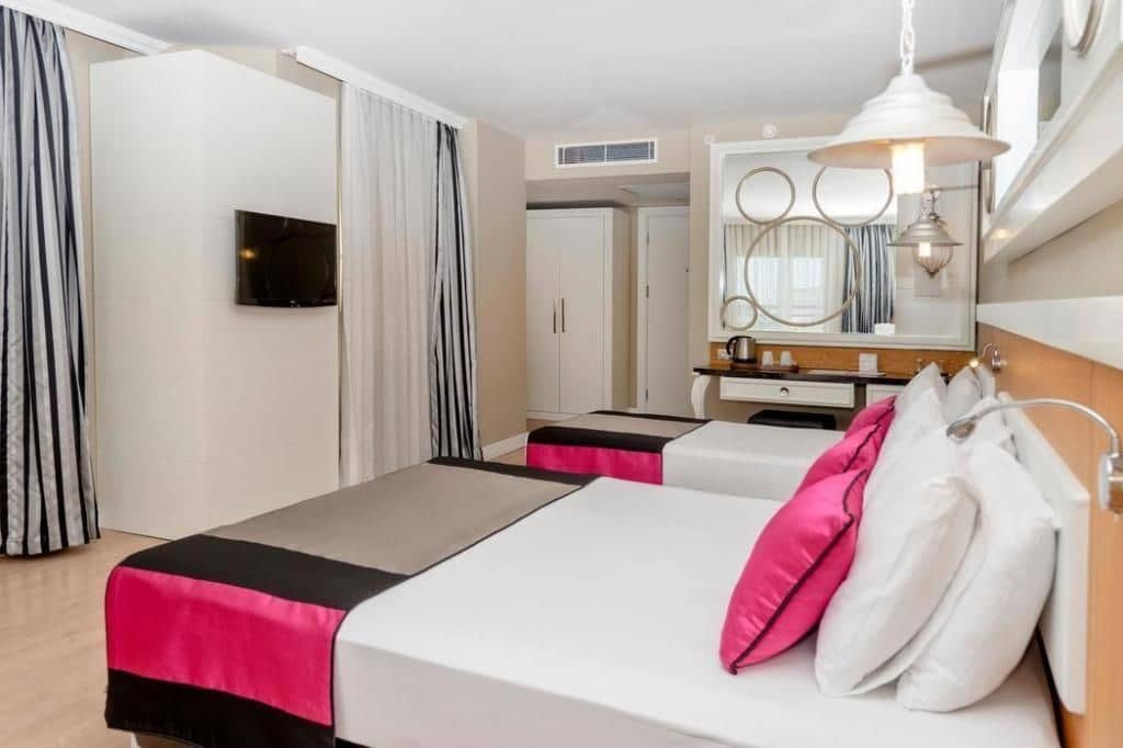 rooms-family-duplex-room