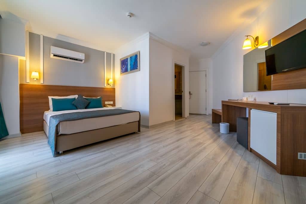 rooms-standard-room