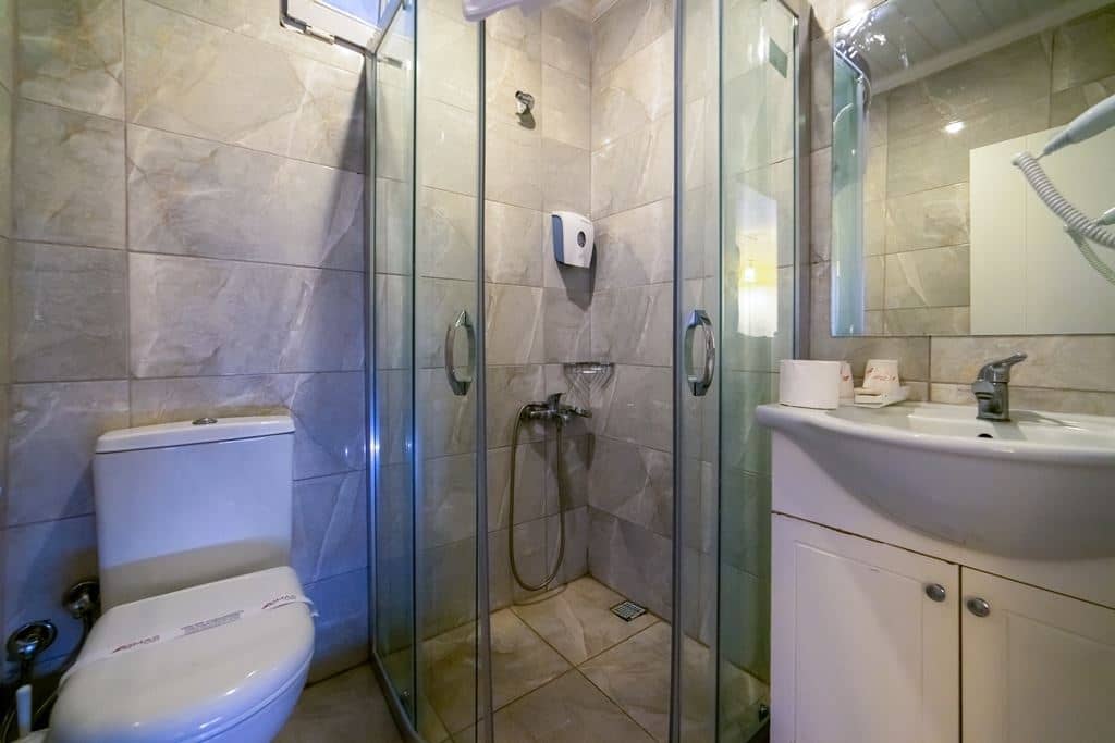 rooms-standard-room