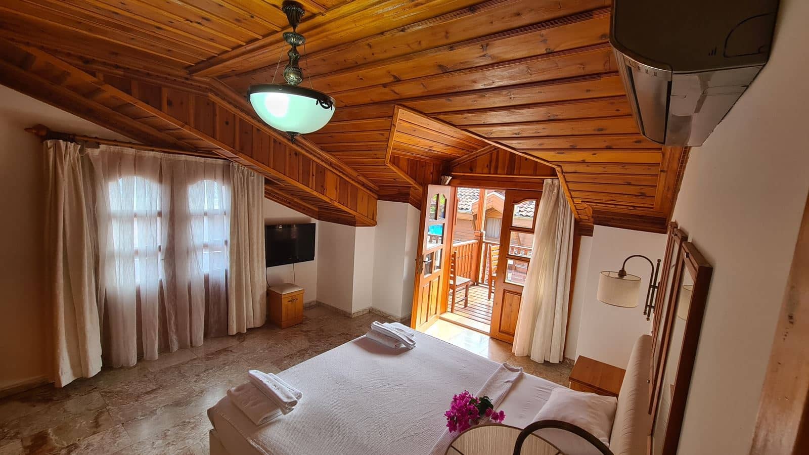 rooms-standard-room