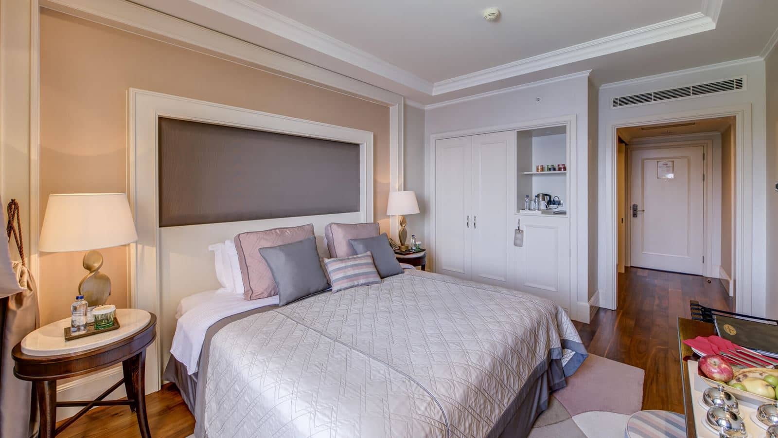 rooms-premium-twin-seaview-main-building-no-balcony