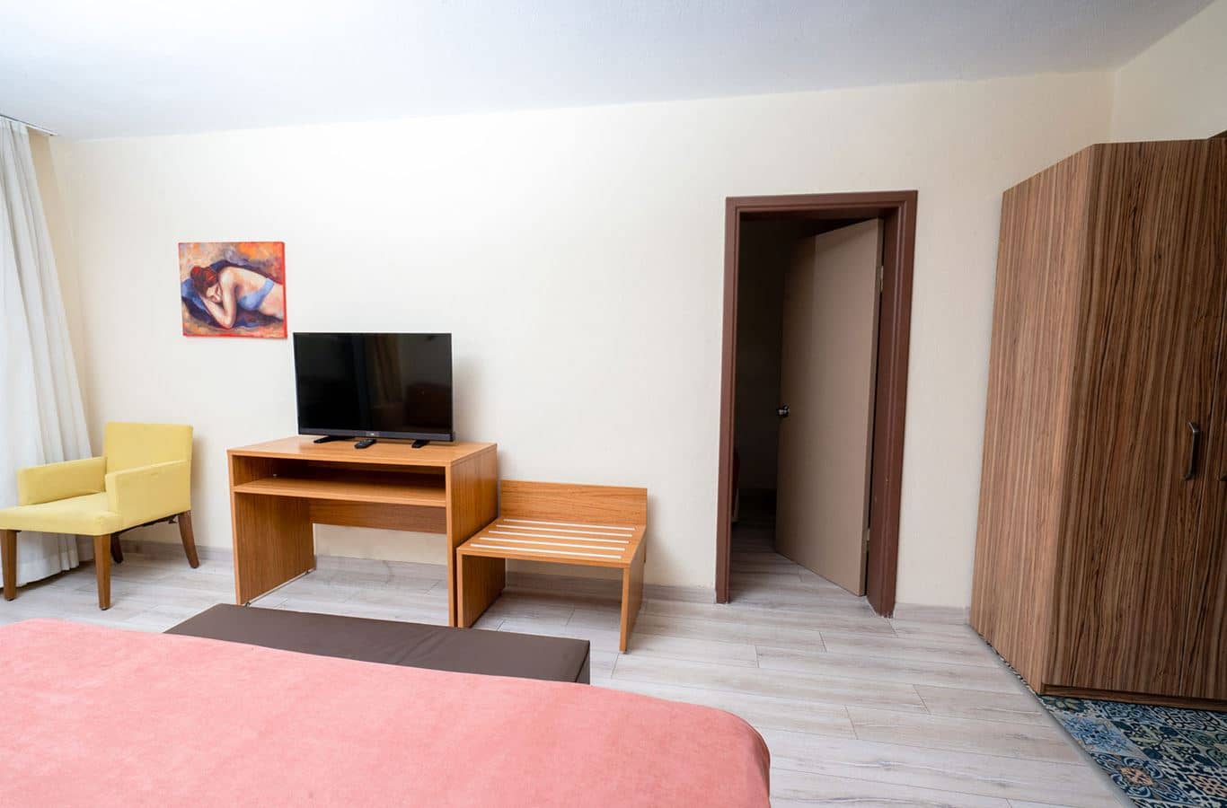 rooms-family-room