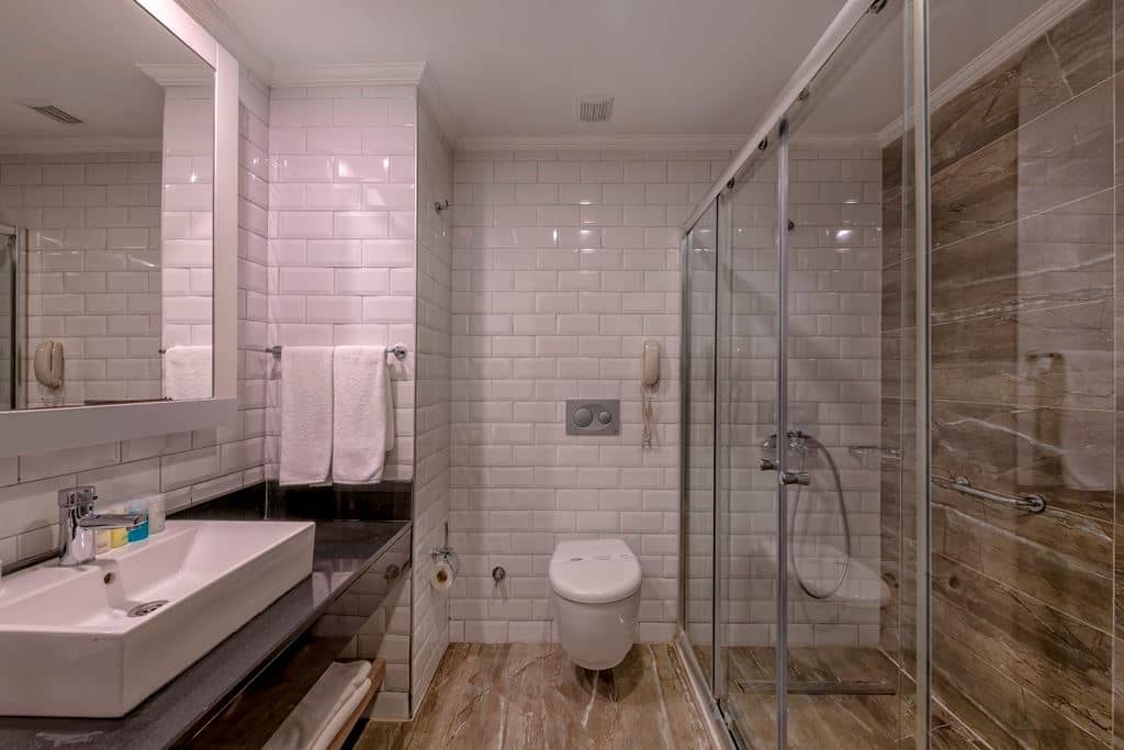 rooms-standard-room-with-balcony