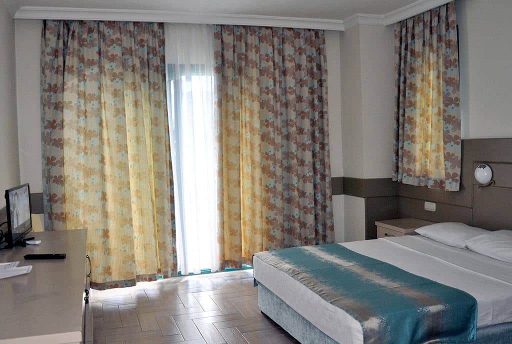 rooms-standard-room