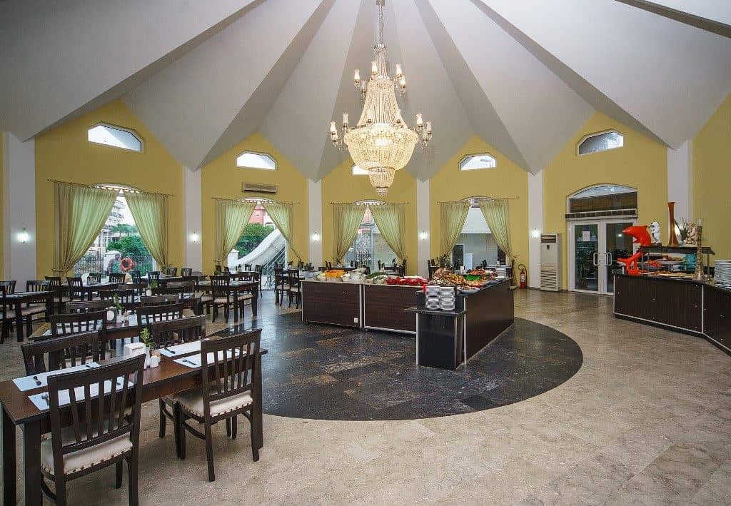 restaurants-restaurants
