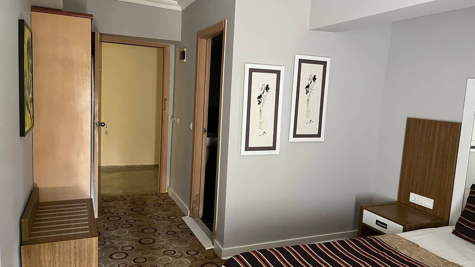 rooms-standard-room