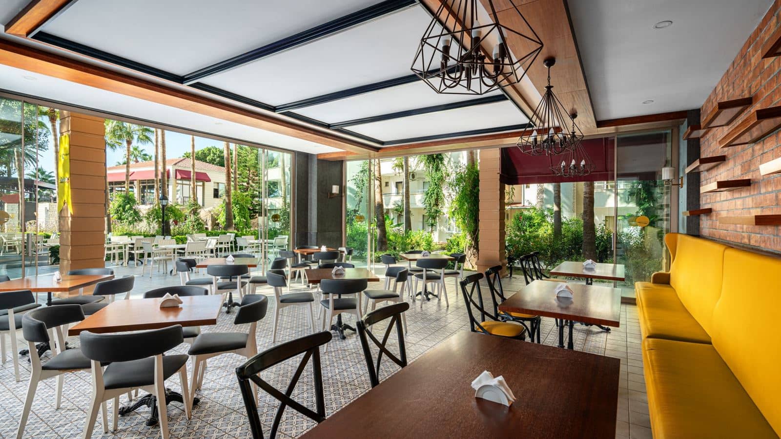 bars-benjamin-cafe
