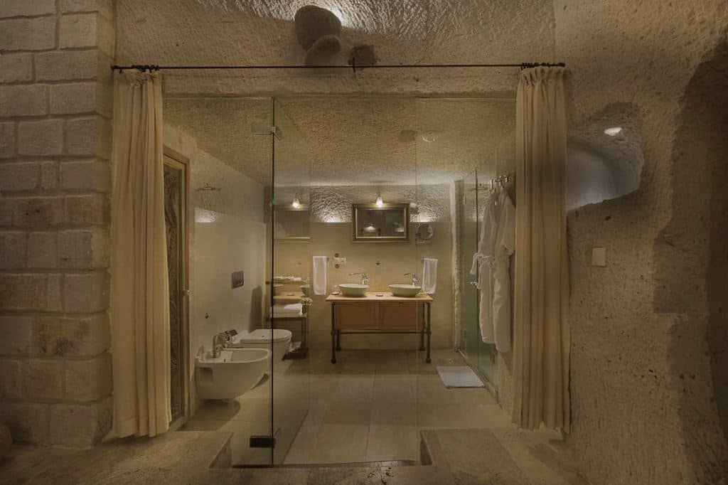 rooms-std-cave-suite