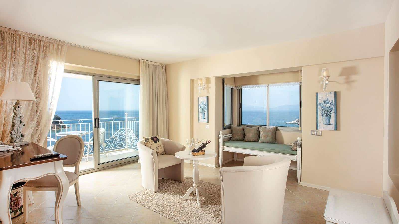 rooms-suite-room