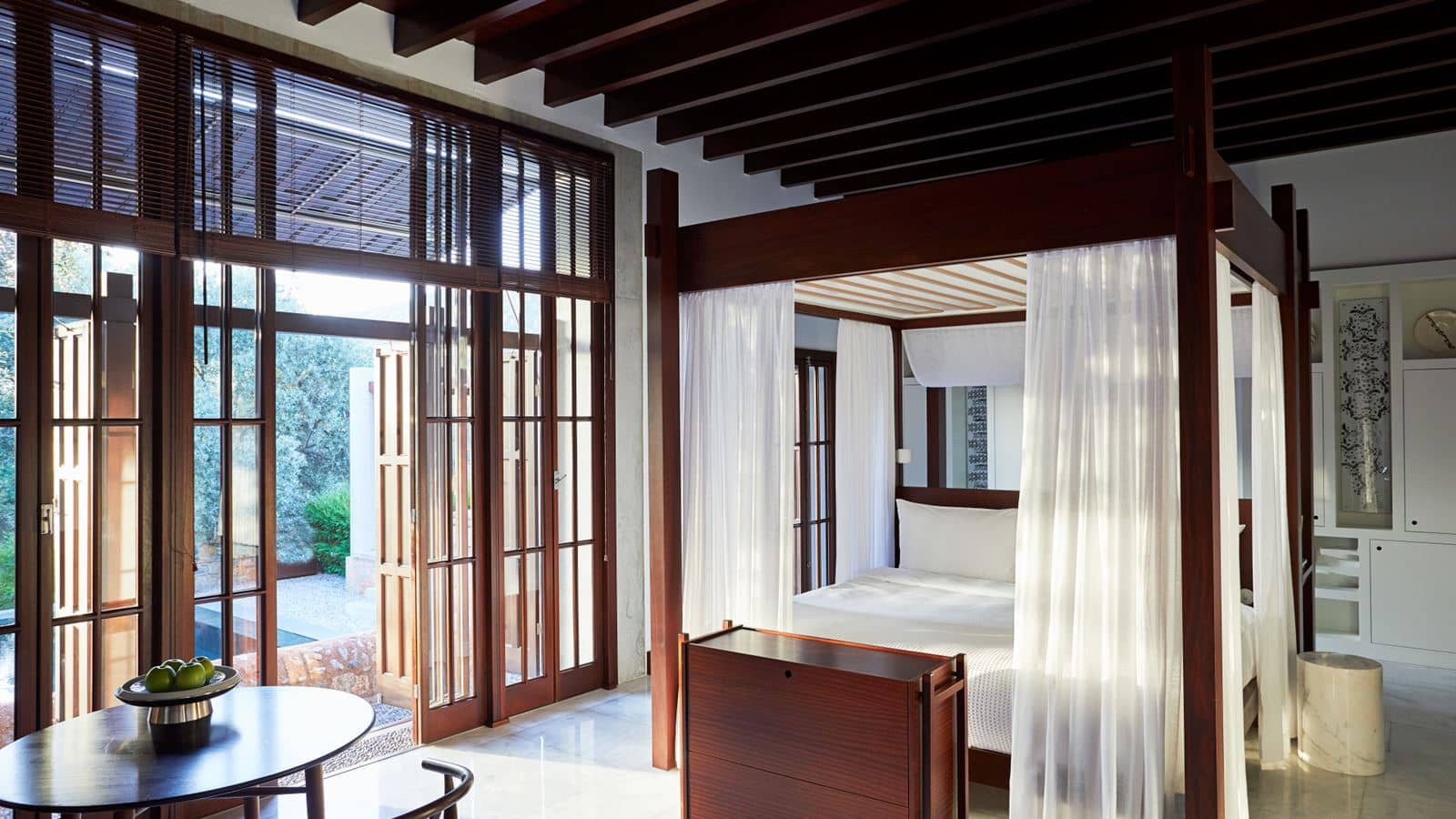 rooms-pool-pavillion-garden-view