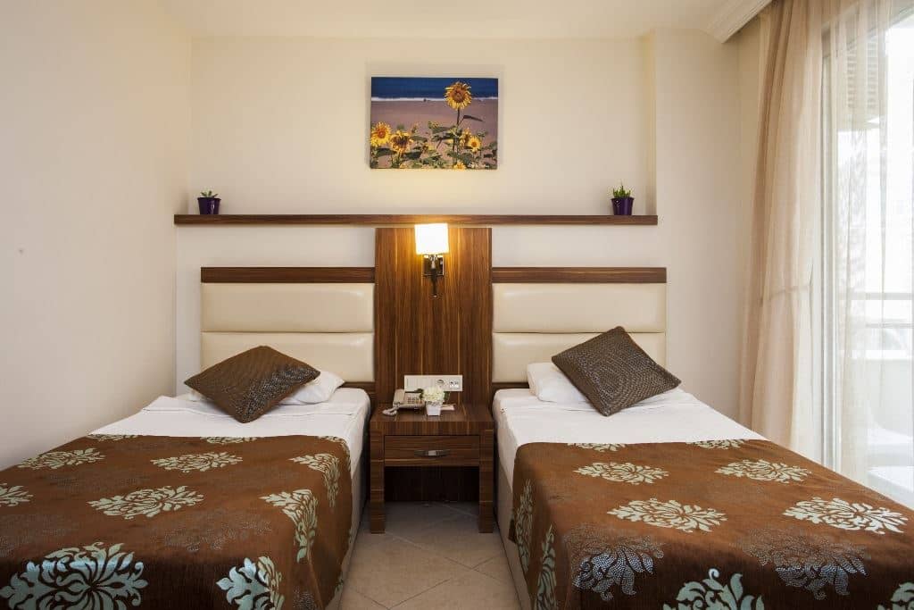 rooms-standard-room