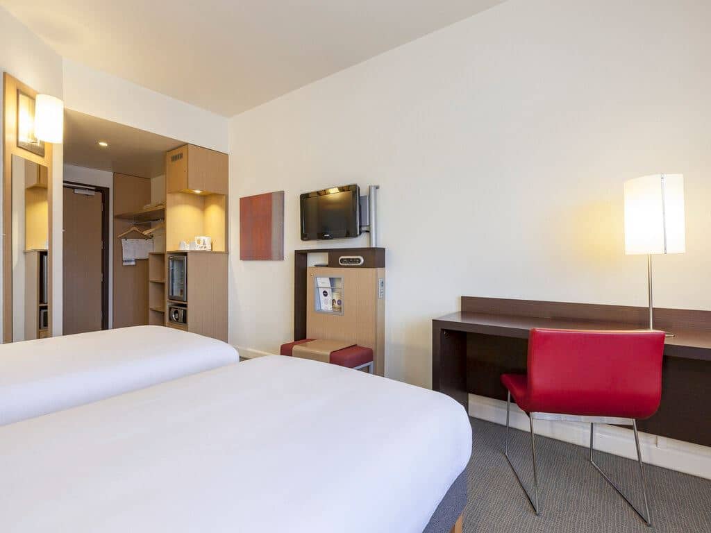 rooms-standard-room