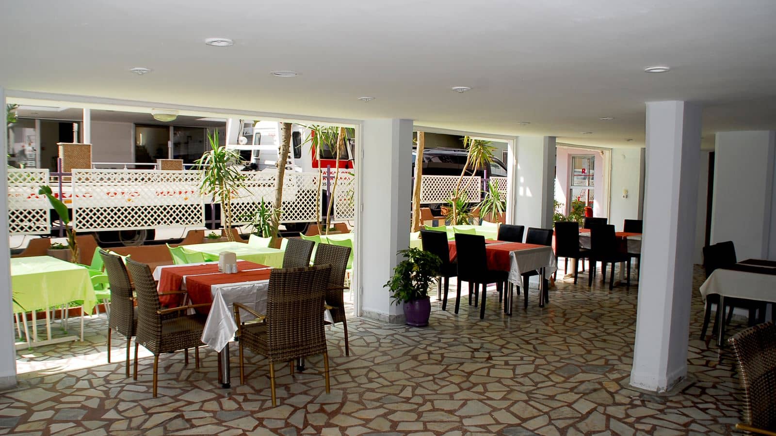 restaurants-main-restaurant