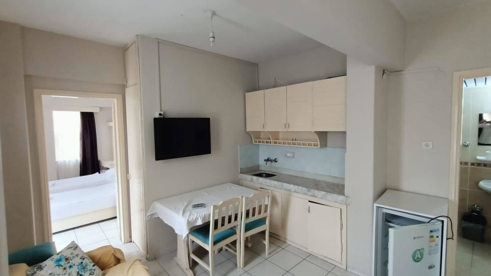 rooms-family-room