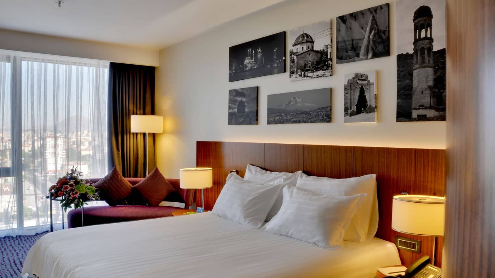 rooms-deluxe-room