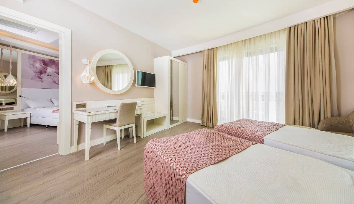 rooms-family-room--1