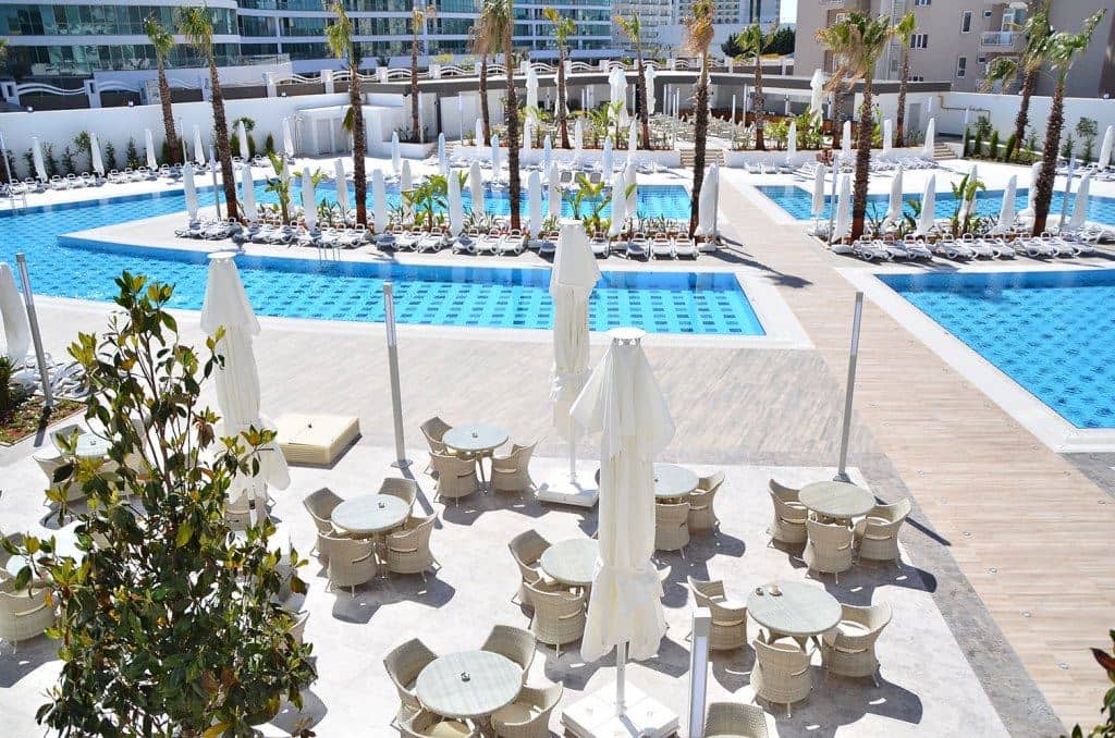 pools-outdoor-pool