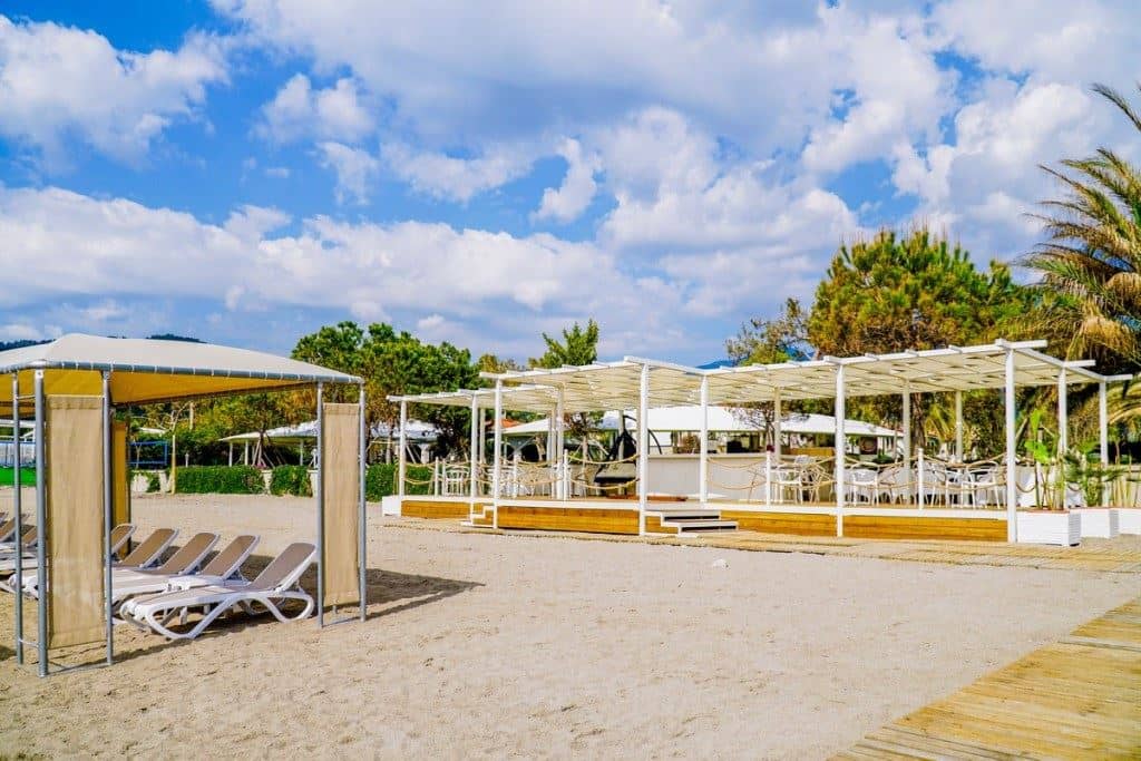 bars-beach-bar