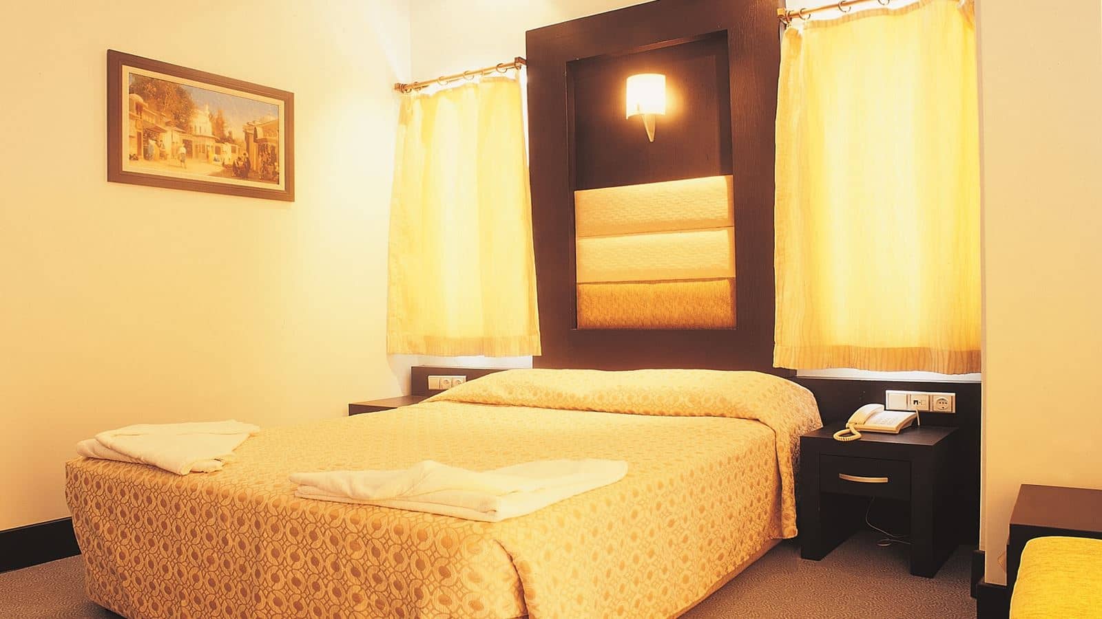 rooms-standard-room