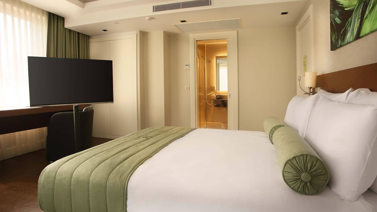 rooms-double-superior-with-balcony