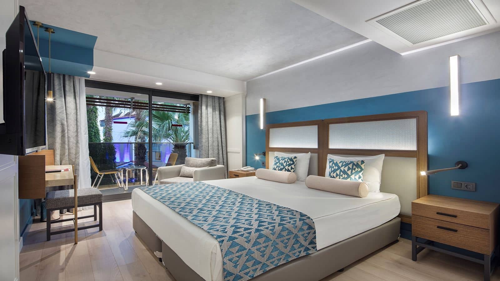 rooms-standard-room-side-sea-view-with-balcony