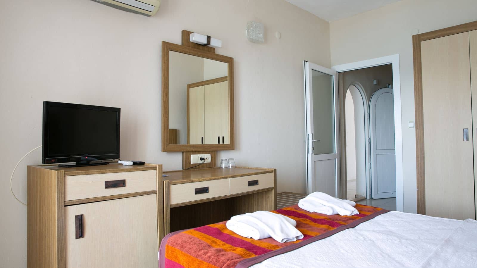 rooms-family-room