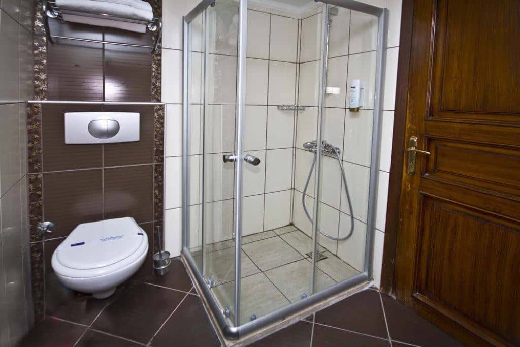 rooms-economy-room
