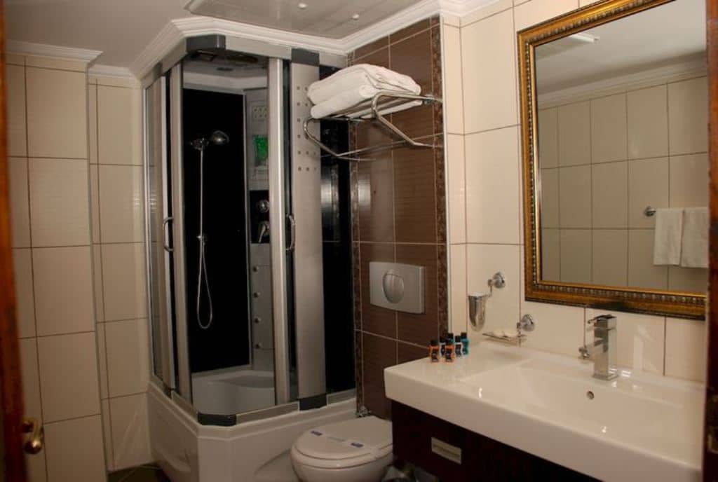 rooms-standard-land-view