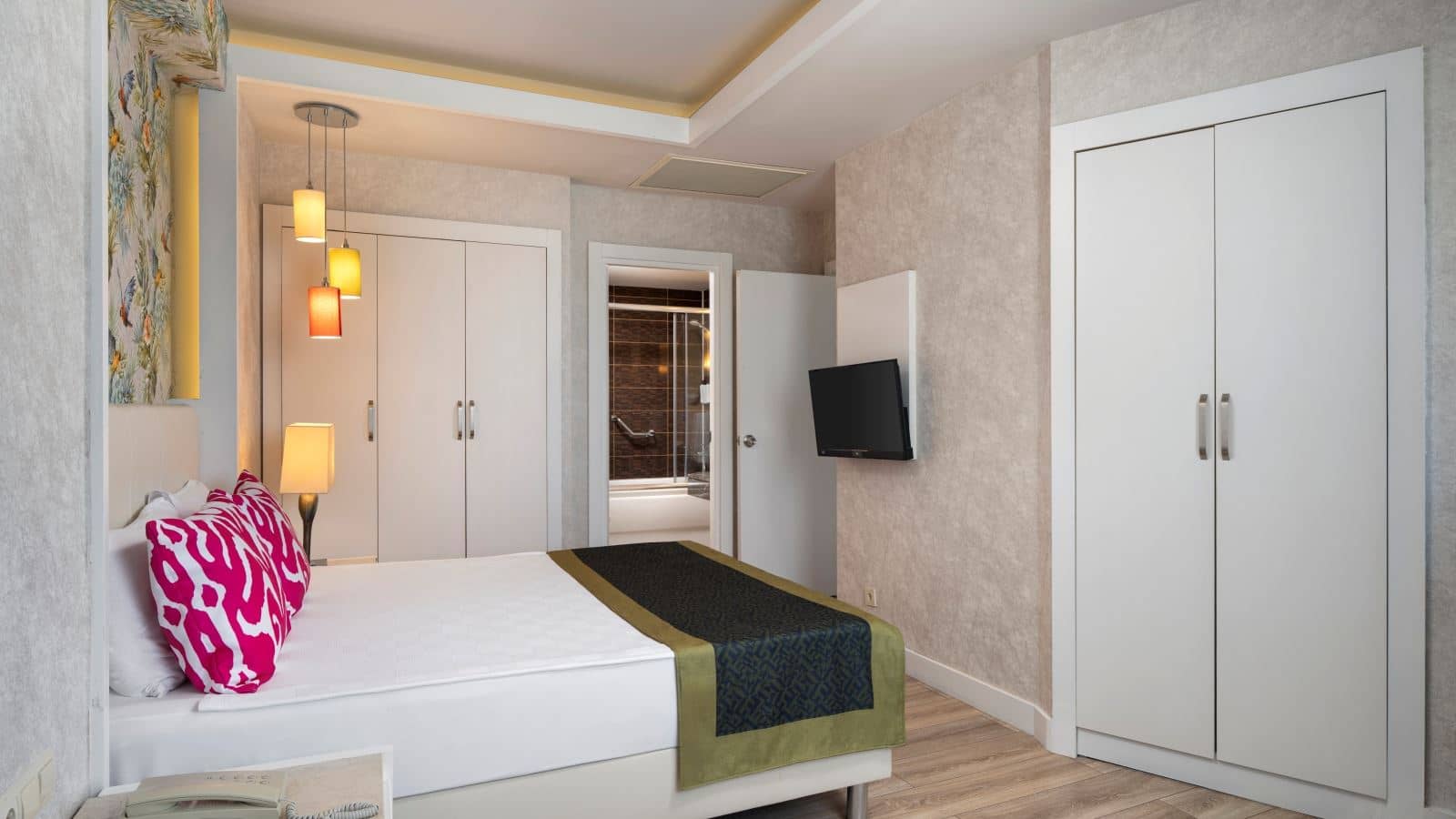 rooms-family-room