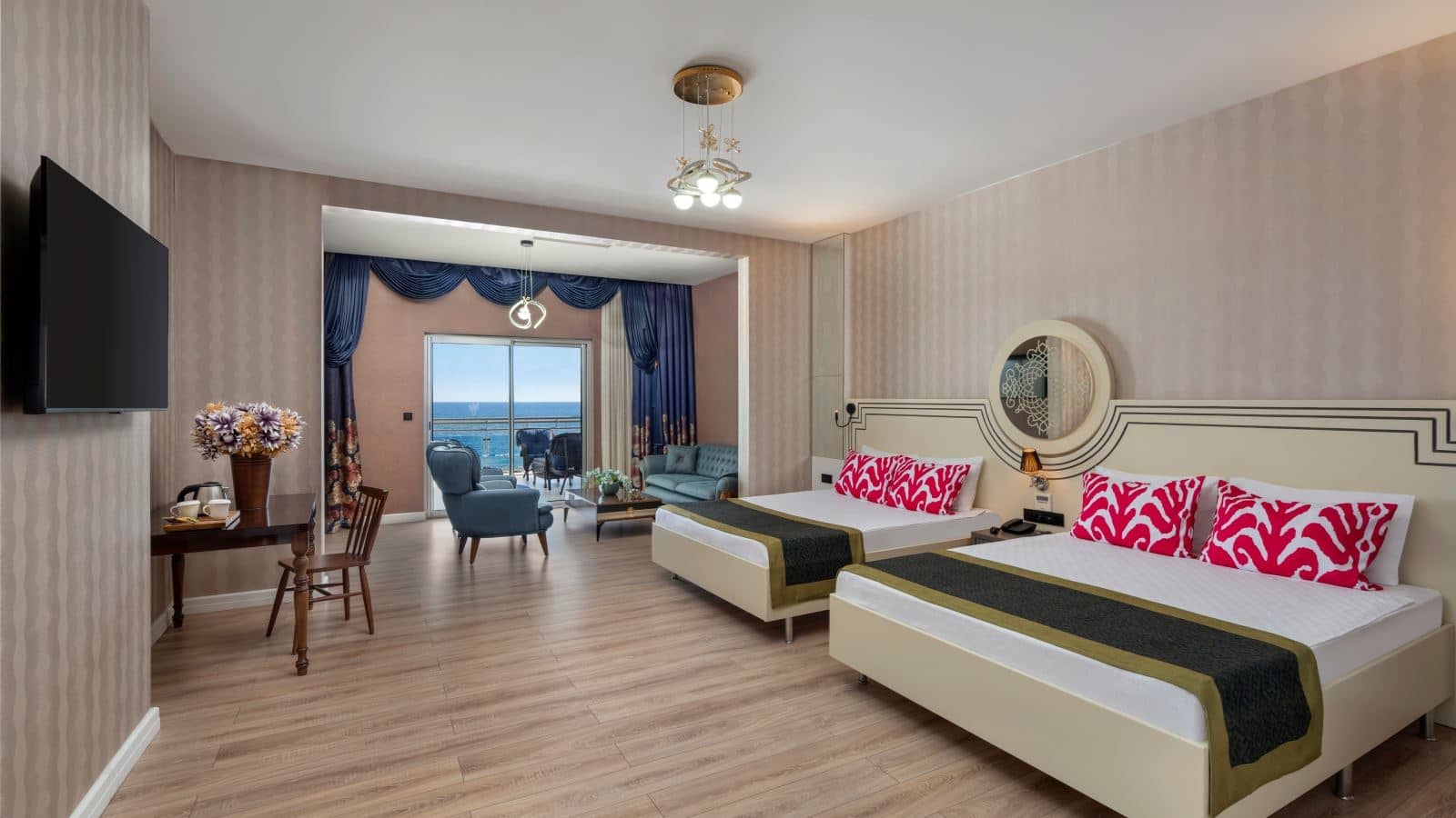 rooms-diamond-room