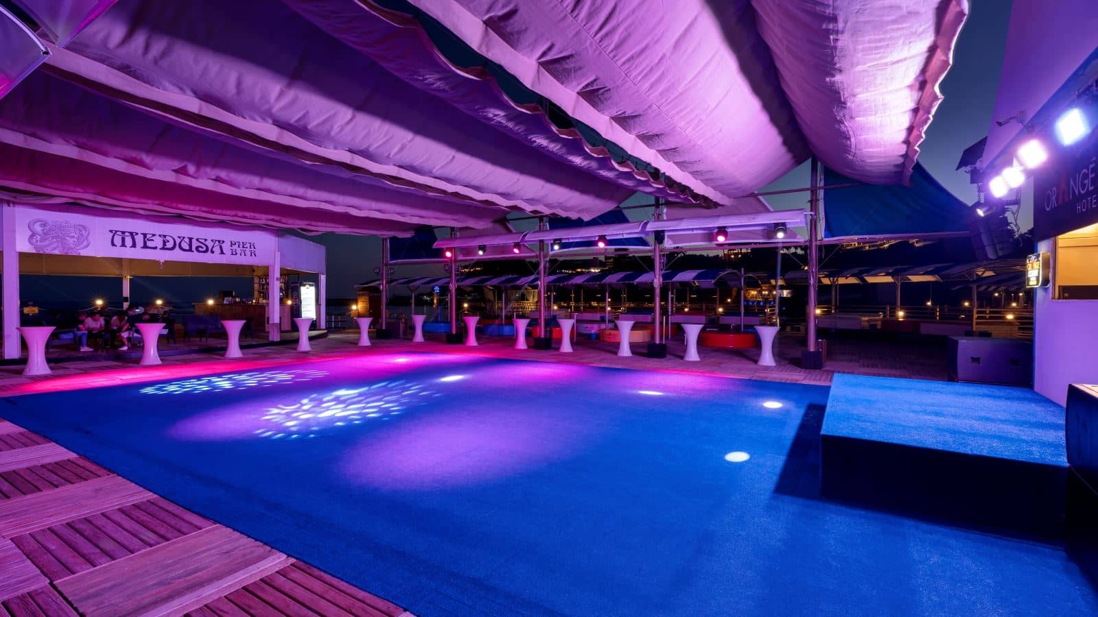bars-night-club