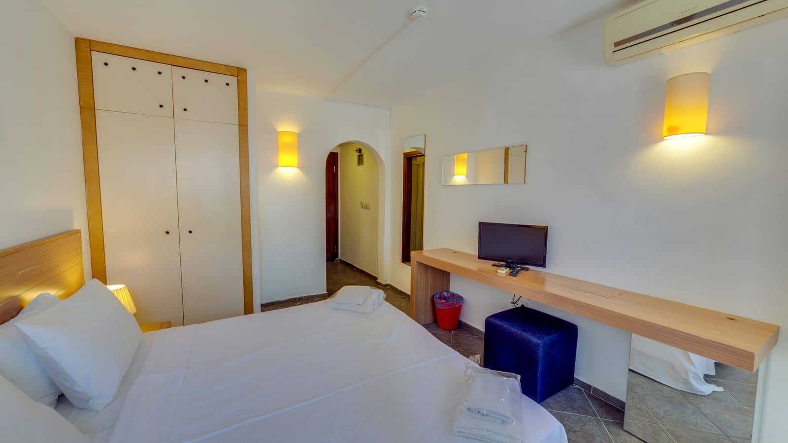rooms-standard-room