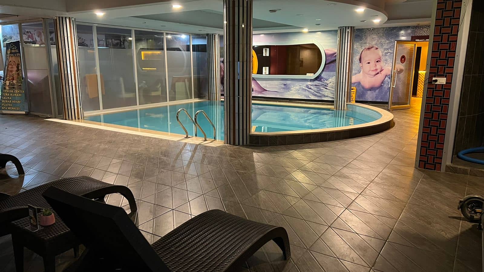 pools-indoor-pool