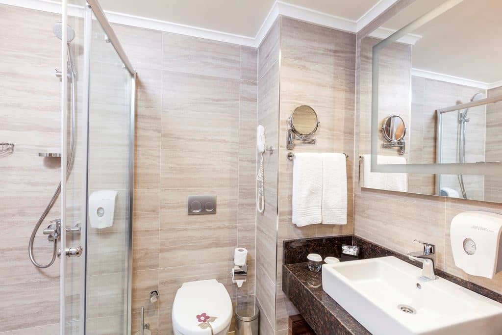 rooms-standard-room