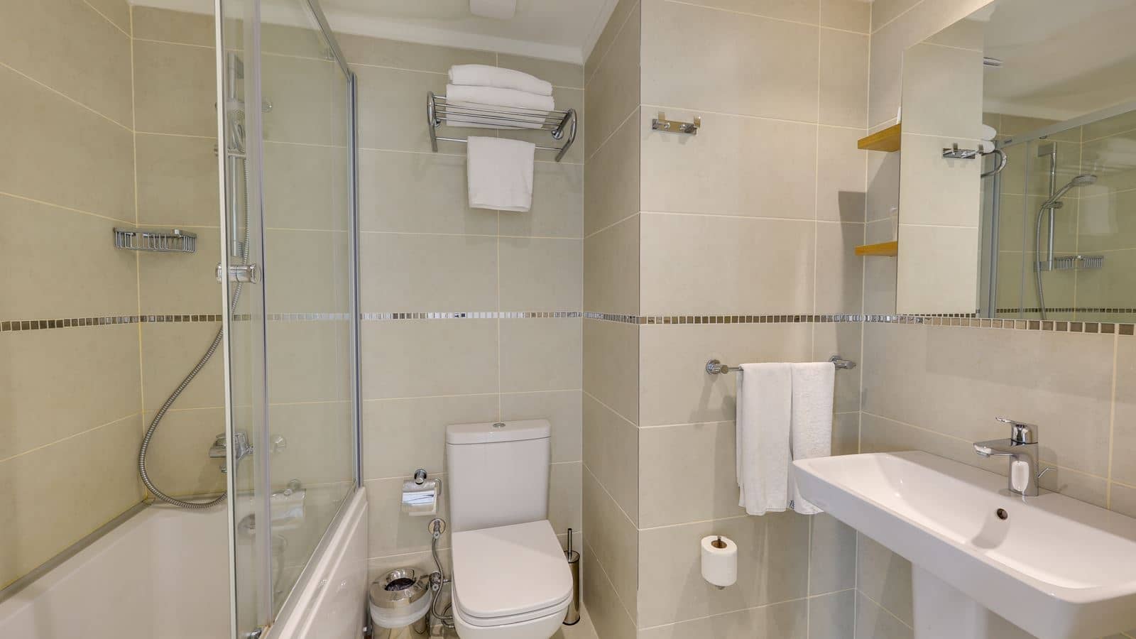 rooms-suite-family-2-bedrooms-landview-balcony