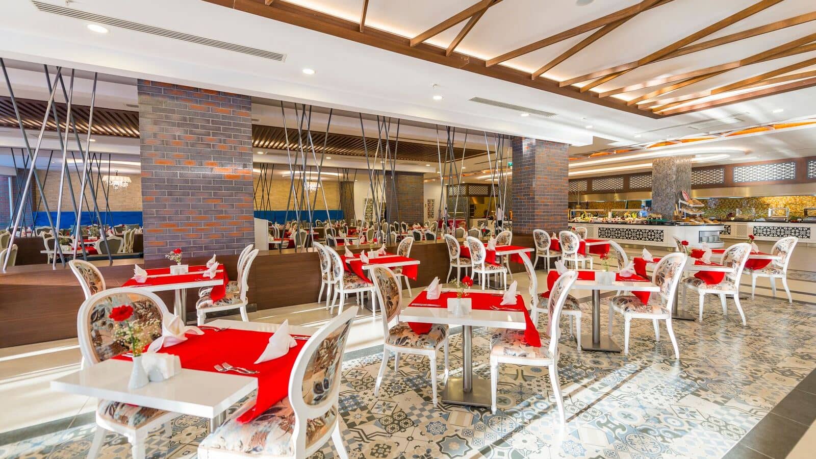 restaurants-moonlight-restaurant