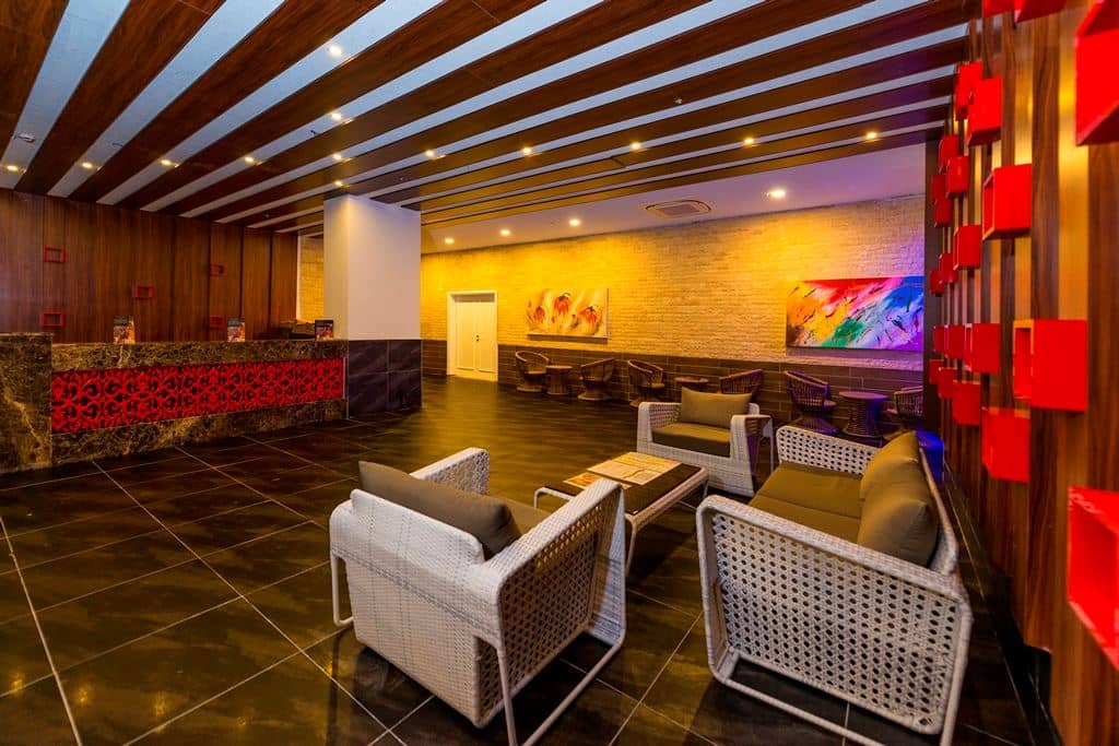 bars-relax-lobby-bar