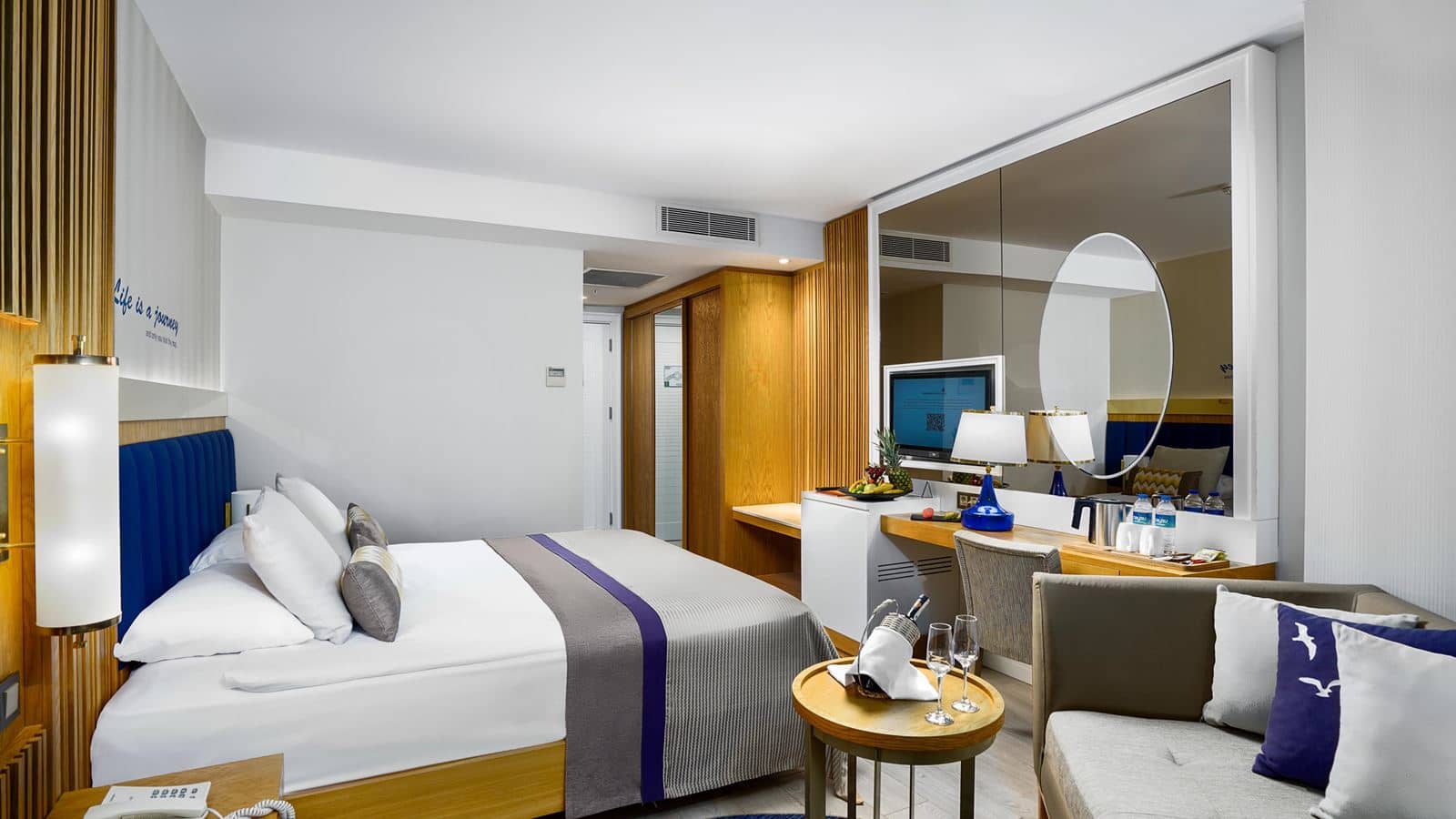 rooms-standard-room-land-view