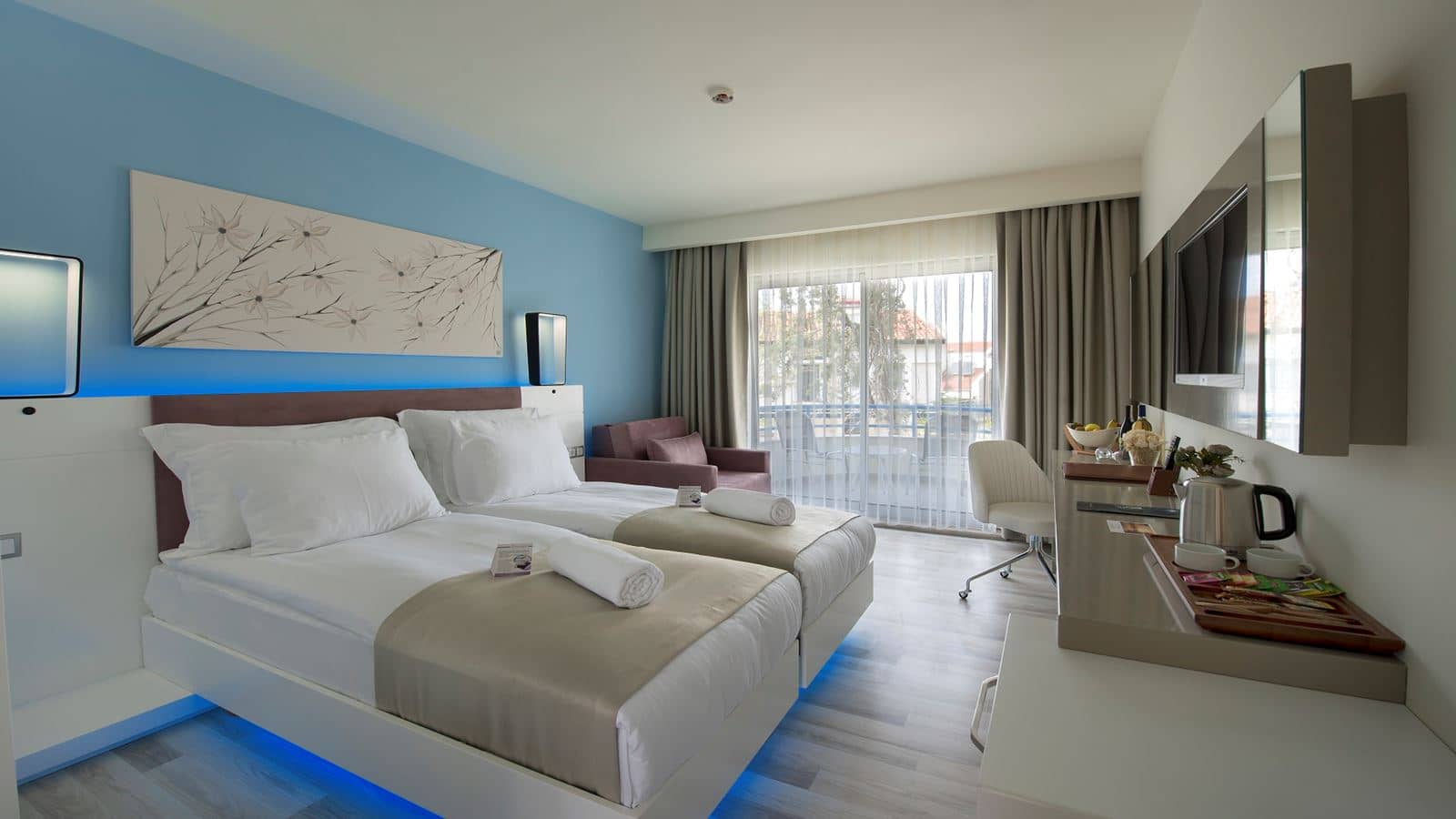 rooms-standard-room-land-view