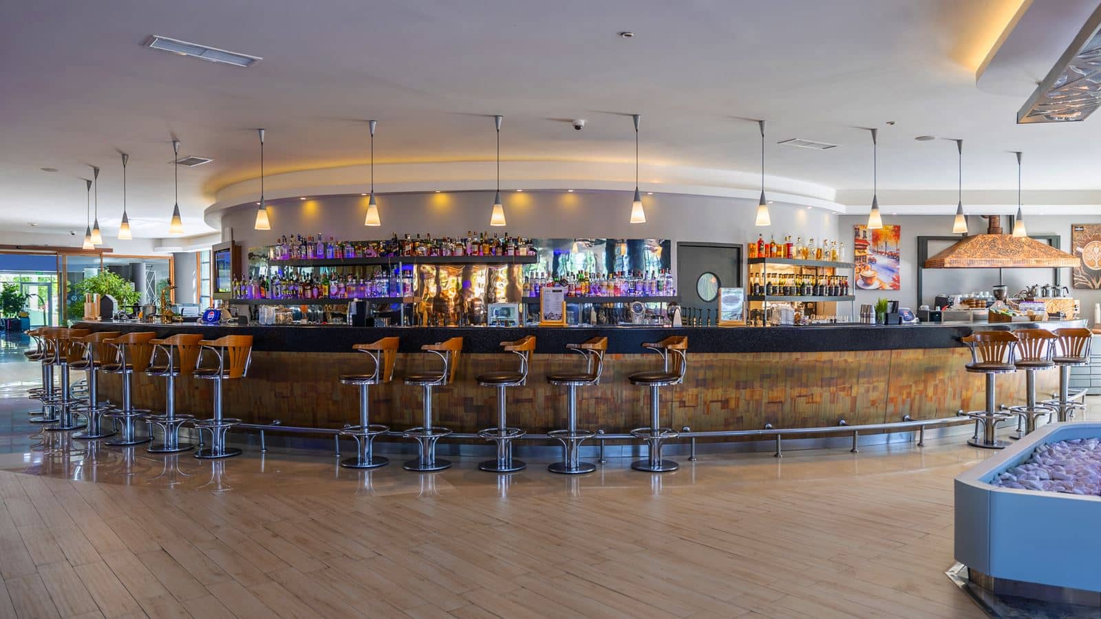 bars-taurids-lobby-bar