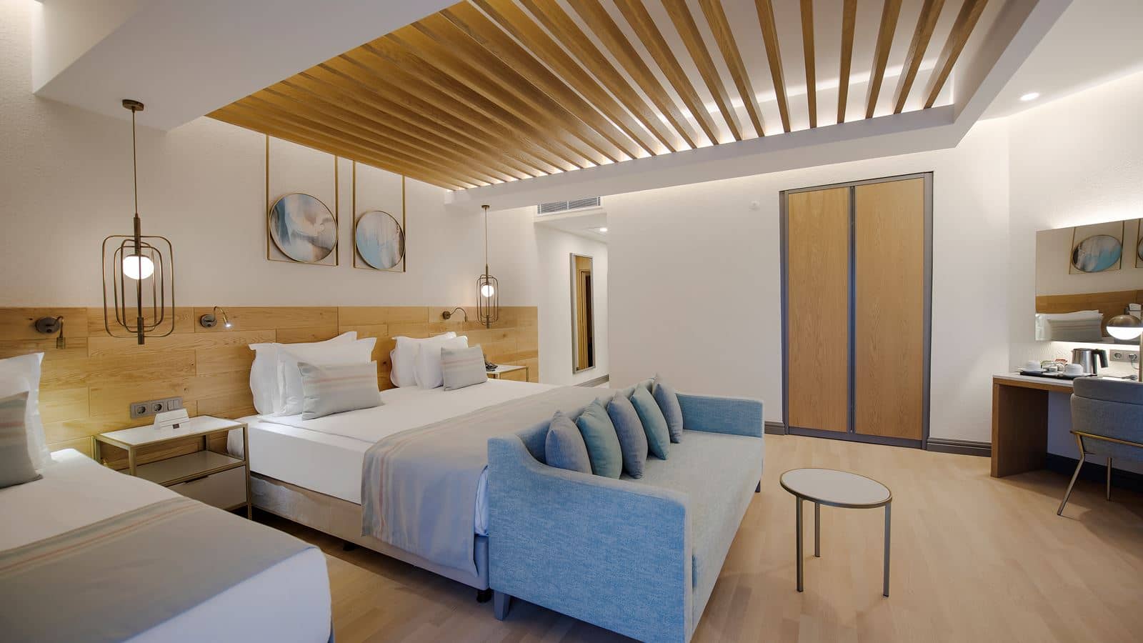 rooms-superior-corner-room