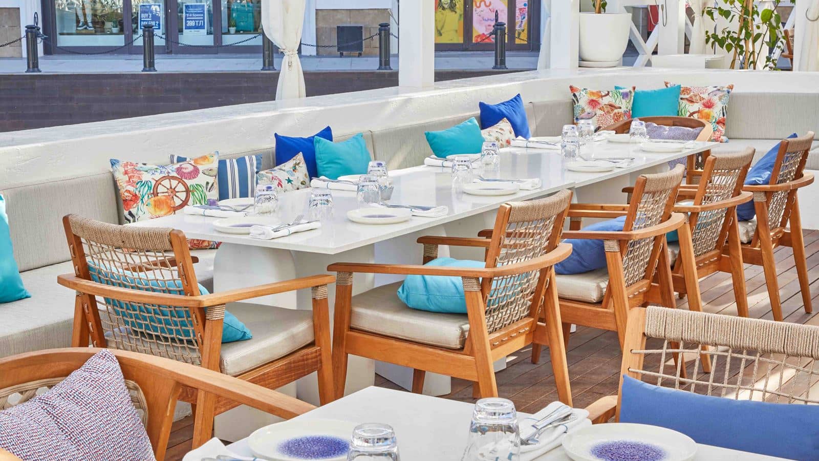 restaurants-mykorini