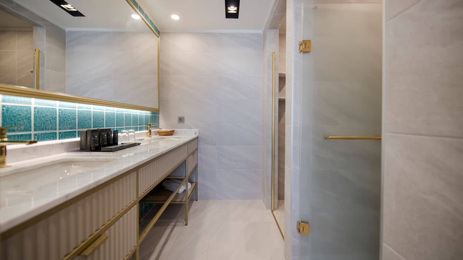 rooms-suite-with-sauna--jakuzzi