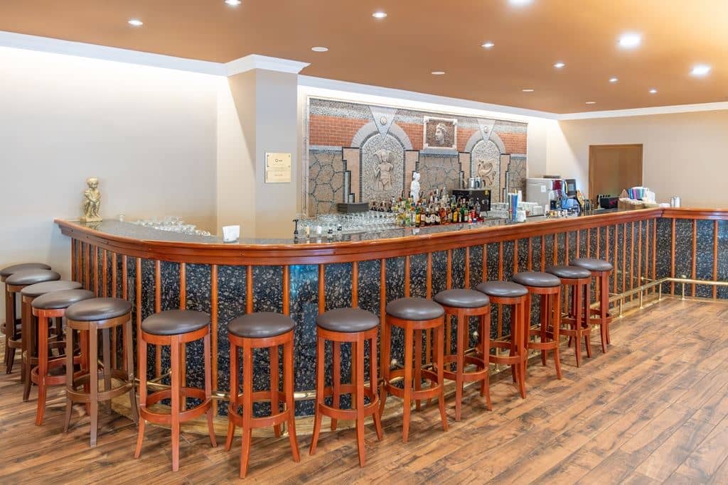 bars-qbar