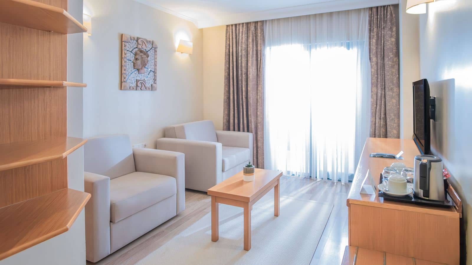 rooms-family-main-building
